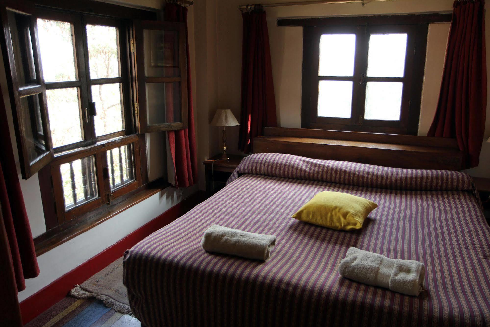 Hotel Vajra Kathmandu Exteriör bild
